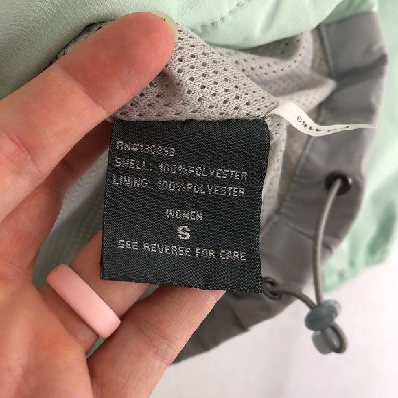 New Balance Women's Size Small Green Grey Lightweight Windbreaker Jacket - Picture 9 of 12